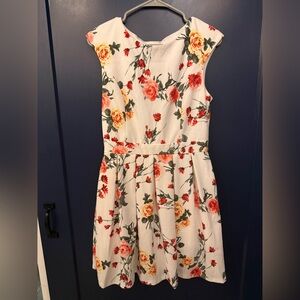 Emerald Sundae White Maxi Dress with Floral Pattern